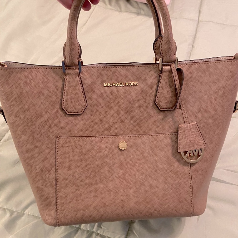 Michael Kors Taupe handbag with shoulder strap